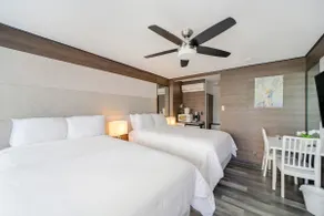 At Mine | Double Suite in Fort Lauderdale - Image 5