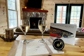 Riverfront Cabin : The Cozy Brown Trout Lodge - Image 5