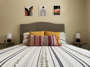 Parkridge at Pilot Butte - Warm & Modern Bend Ski/Outdoor Basecamp - Image 3