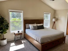 Parkridge at Pilot Butte - Warm & Modern Bend Ski/Outdoor Basecamp - Image 4