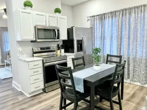 Newly Remodeled 2 Bedroom Home in Shelbyville Family Friendly - Image 2