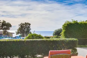 Bohemian Cottage in Del Mar - Image 2