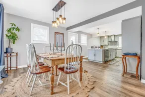 Cozy 4 Bedroom Home in Cornwall - Image 4