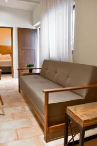 Modern-Mexican apartment on 1st floor downtown. - Image 3