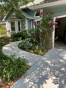 Entire House, Quiet Neighborhood - Image 4
