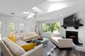 Entire House in House Springs - Image 4