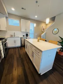 WOW! Modern Townhome w/ Rooftop Hot Tub! - Image 5