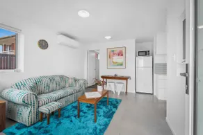 Cosy Cottesloe - 2 Bedroom Unit - Free Parking - Free WIFI - Image 4