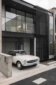 Cosy Stadium View Townhouse - Image 3