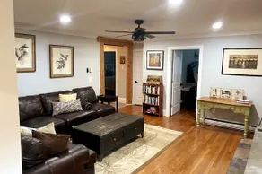 Windham- beautifully renovated 4BR home - Image 3