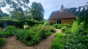 A Magical Garden Guest House - Image 4