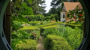 A Magical Garden Guest House - Image 3