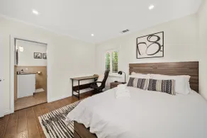 Peaceful 3-BR Mountain View Cottage| Wi-Fi•Parking - Image 2