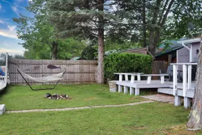 All Season Cottage on Manistee Lake - Image 4