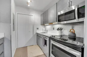 Updated 3bdr ski in ski out step to amenities - Image 5