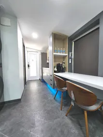 Tiny Smart Studio · 5 min to Florida Mall - Image 4