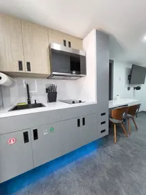 Tiny Smart Studio · 5 min to Florida Mall - Image 3