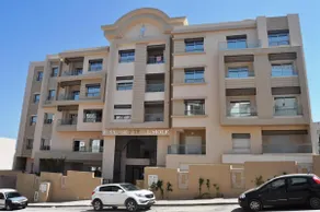 Cozy Stay Ennasr Apartment - Image 5