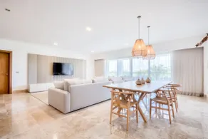 Luxury apartment + Private beach access + Pool - Image 3