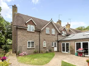 Large coastal cottage,with private indoor pool, hut tub on the Jurassic coast - Image 3
