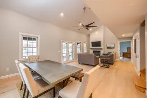Waterfront Lake House - Image 4