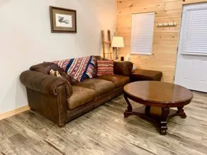 Lovers Lodge - Image 2