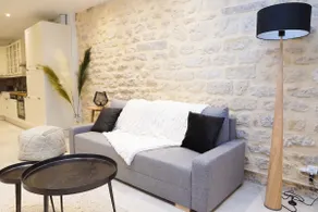Voltaire lived here - House in the city center - Image 3