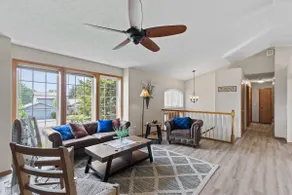Hot tub! Sleeps 8-11Upscale Area - Image 2
