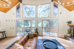 Deer Run Cabin (+Lake Access) - Image 5