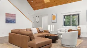 Quintessential 6-BR Berkshires Lodge - Image 5
