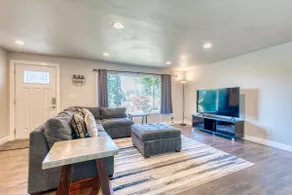 Ravishing Rambler Home! Garage / Close to Airport - Image 3