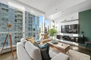 BEST Location | Skyline Oasis | Free Parking - Image 2