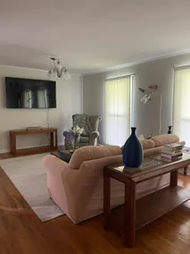 3BR/3 bath home with pond - Image 3