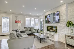 Beautiful family Home near Downtown - Image 2