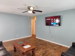 Clean and Pet Friendly near Mercy, MSU, Bass Pro - Image 4