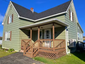 Lakefront Home in St. Agatha with nearby trails - Image 2