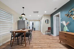 Modern Emerald Escape - Minutes from Bishop Arts! - Image 5