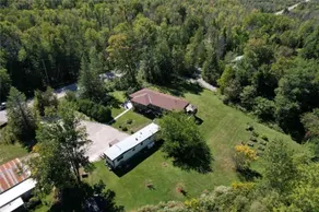 Cottage:25 acres forest, gathering 8 room 4.5 bath - Image 2