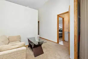 Adorable 1 bedroom guesthouse 5 min from DWTN / KU - Image 4