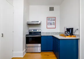 Historic Bungalow - Image 5