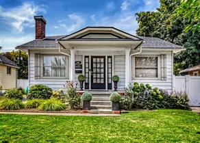Centrally located, family and furry friendly fun! - Image 2