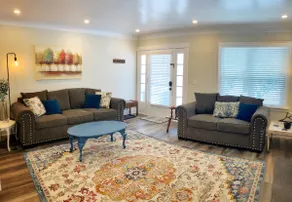 Centrally located, family and furry friendly fun! - Image 5