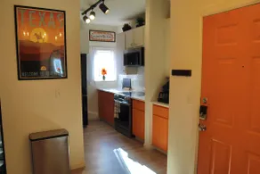 Rustic-Modern Group Getaway for Austin Explorers - Image 3
