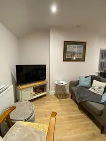 Cosy Loft Apartment - Image 2