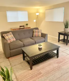Relaxing 3 Bedroom, 2 Bathrooms. Large backyard, pool, jacuzzi + 2 patios, grill - Image 4
