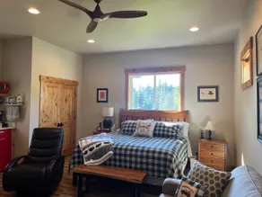 True North Getaway with cozy mountain view - Image 2