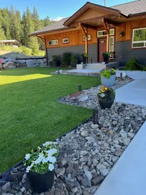True North Getaway with cozy mountain view - Image 5