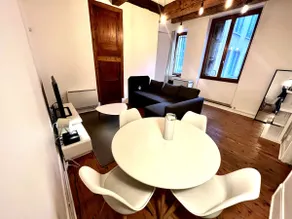 Hyper-centre - Old Town Apartment - Wifi - Image 4