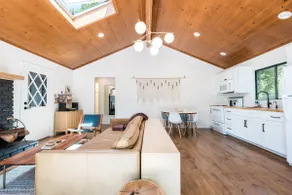 Mountain mod cabin w/ EV charging - Fernwood - Image 4