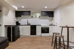 Cosy 2 bedroom at the heart of DC | FREE Parking - Image 5